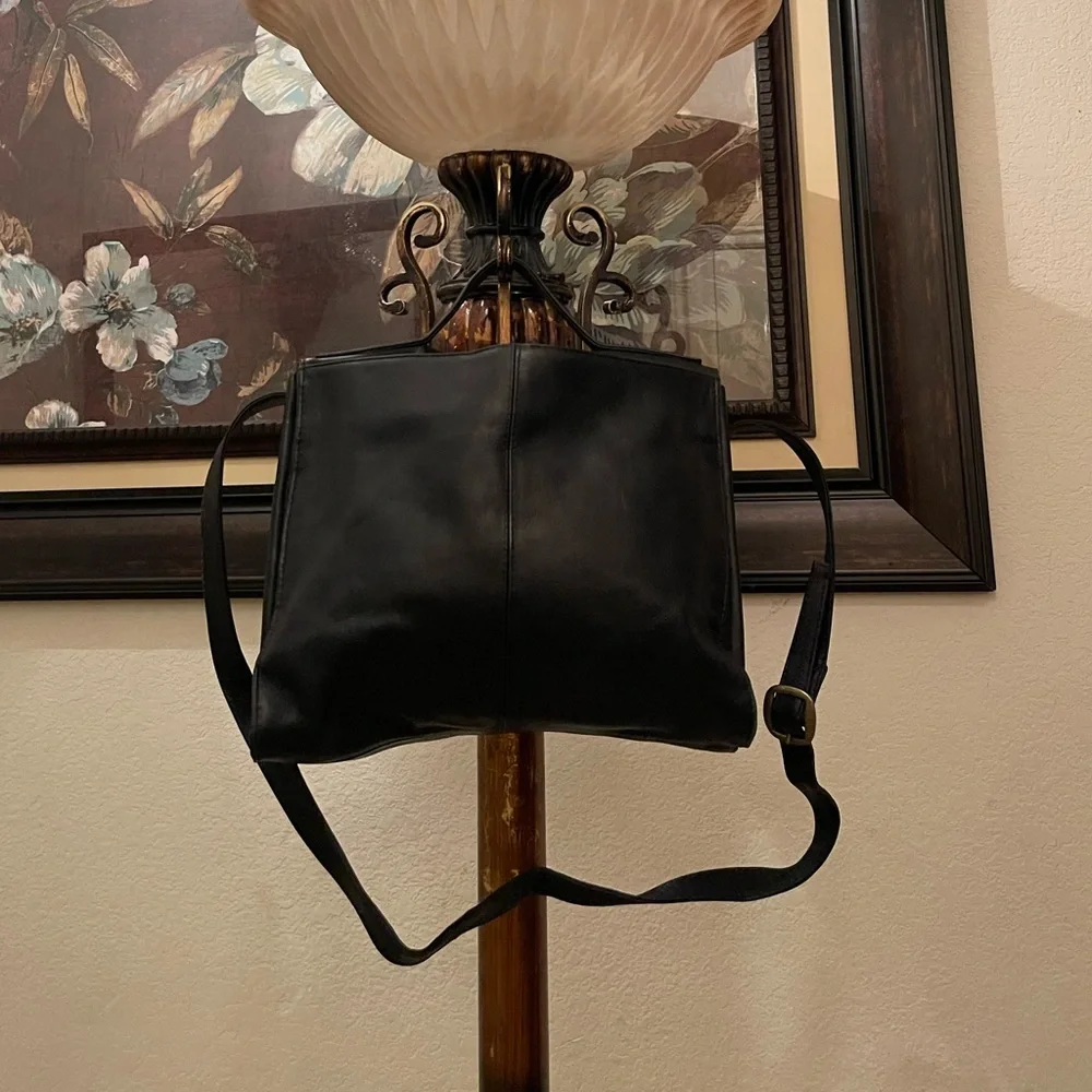 ❤️Sold❤️Hobo please check all picture of condition - Picture 3 of 17